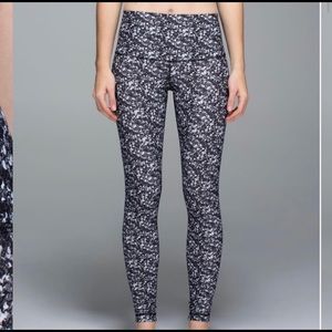 Lululemon leggings size 6